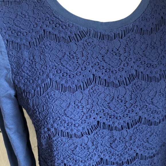 J Crew Eyelet‎ Indigo Top | Small - Picture 3 of 4